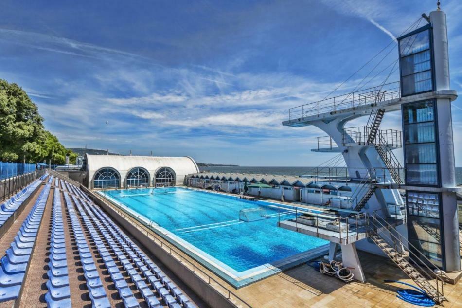 Sea Garden Marina 2 Apartment Varna Exteriör bild