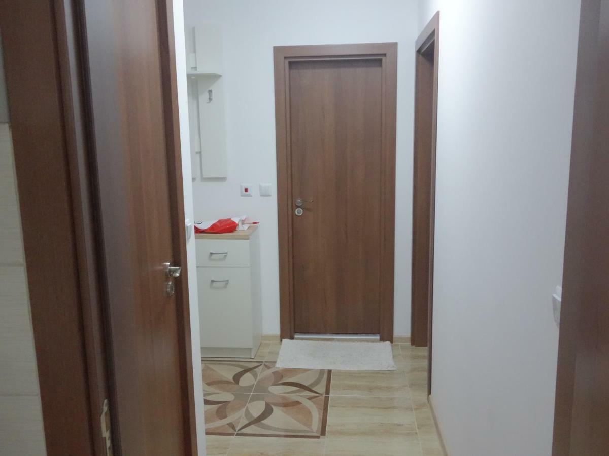 Sea Garden Marina 2 Apartment Varna Exteriör bild